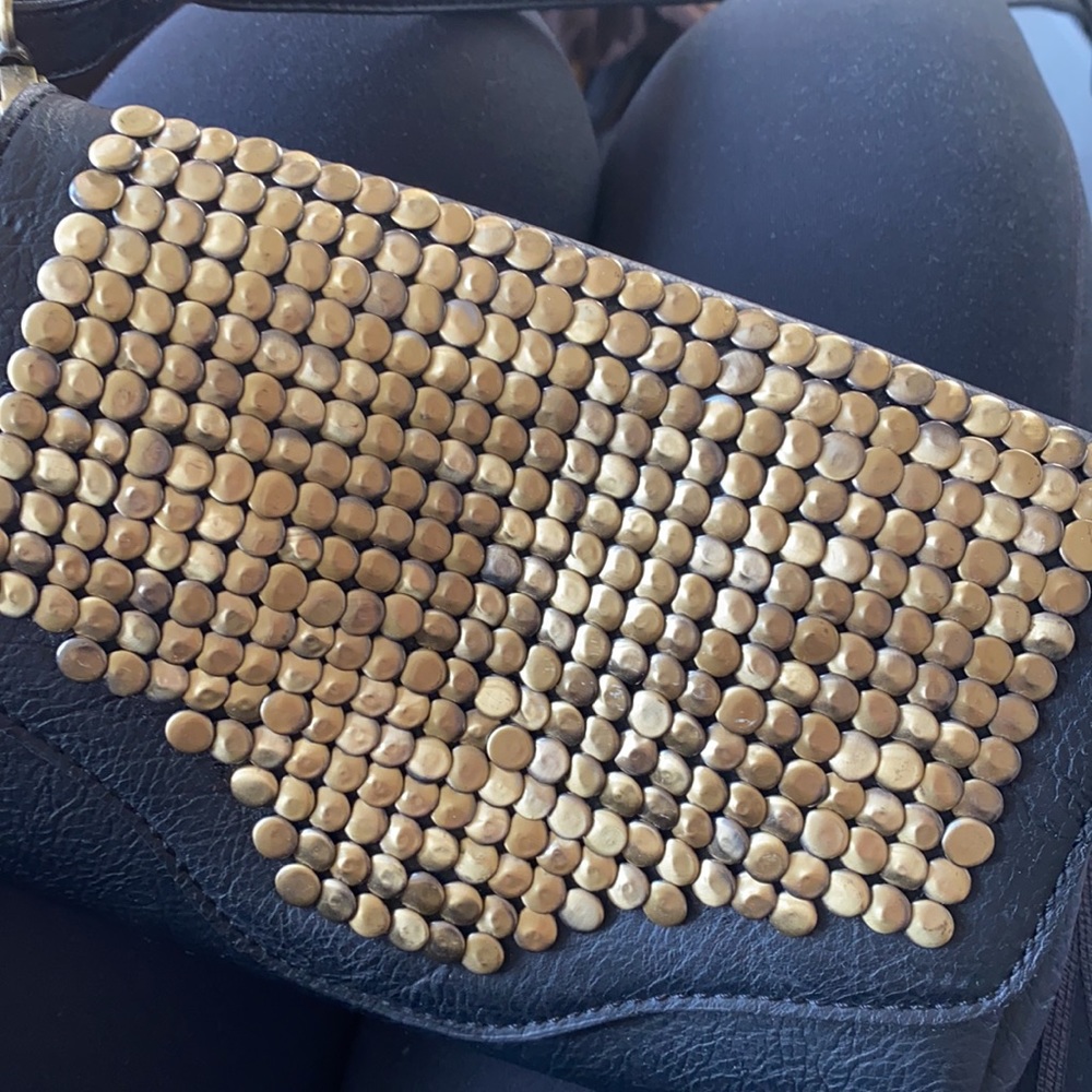 Francesca’s Gold Studded Crossbody Bag - Picture 2 of 4